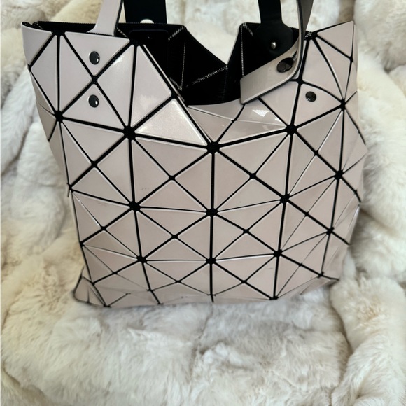 Bao Bao Issey Miyake Tote Bag - Picture 4 of 13